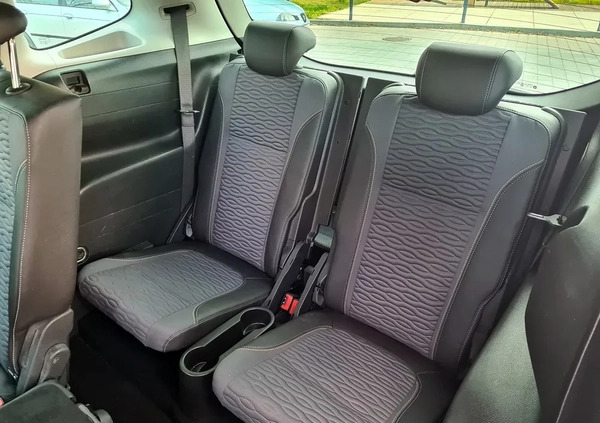 Opel Zafira cena 37500 przebieg: 273000, rok produkcji 2013 z Starachowice małe 137